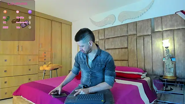 petterwilly1 online show from 17, 12, 2024