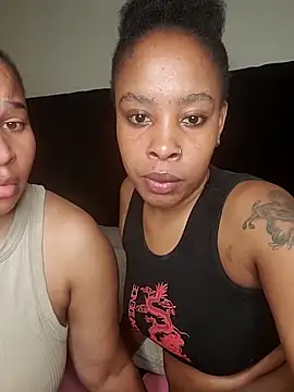 R-thequeen online show from 18, 12, 2025