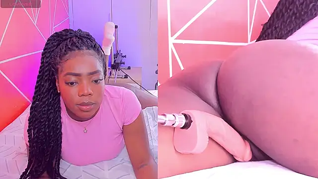 Snapshot of zoeethompson_cm chatting on 21, 3, 2025 zoeethompson cm online show from 21, 3, 2025