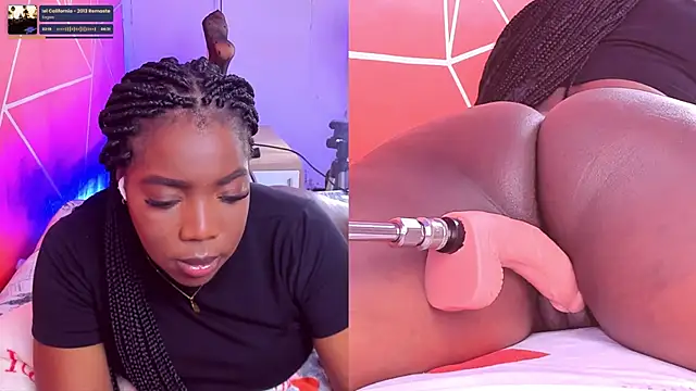 Snapshot of zoeethompson_cm chatting on 14, 11, 2025 zoeethompson cm online show from 14, 11, 2025