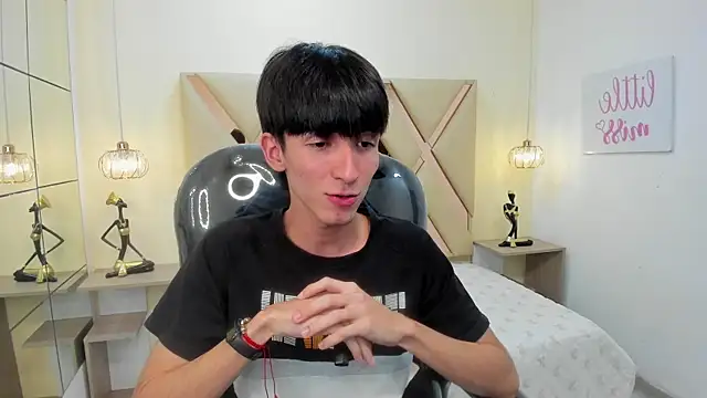 Snapshot of Jake_evans chatting on 6, 10, 2025 Jake evans online show from 6, 10, 2025