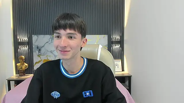 Snapshot of Jake_evans chatting on 4, 11, 2025 Jake evans online show from 4, 11, 2025