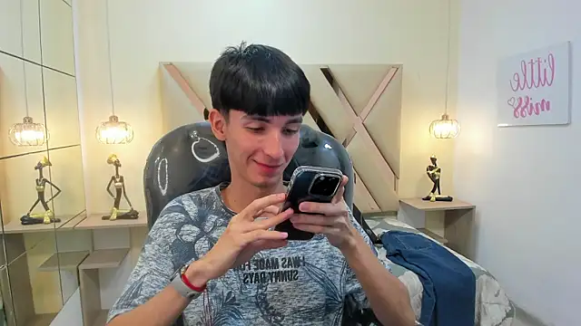 Snapshot of Jake_evans chatting on 15, 12, 2025 Jake evans online show from 15, 12, 2025