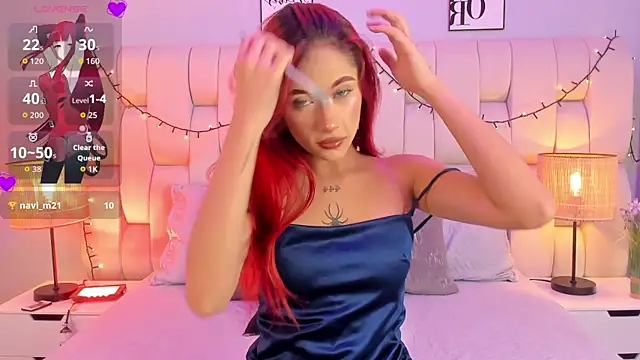 SkinnyFoxy online show from 28, 11, 2025