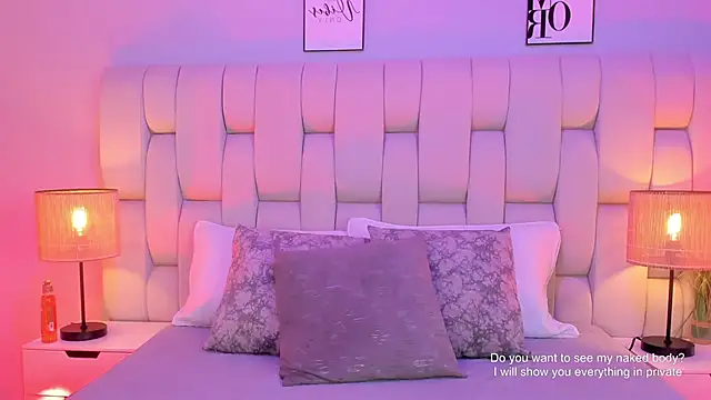 SkinnyFoxy online show from 2, 4, 2026