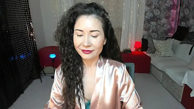 Snapshot of KarinaSweeety chatting on 5, 12, 2024 KarinaSweeety online show from 5, 12, 2024