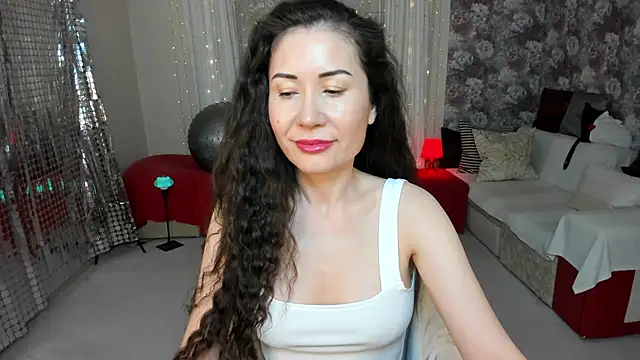 Snapshot of KarinaSweeety chatting on 12, 9, 2025 KarinaSweeety online show from 12, 9, 2025