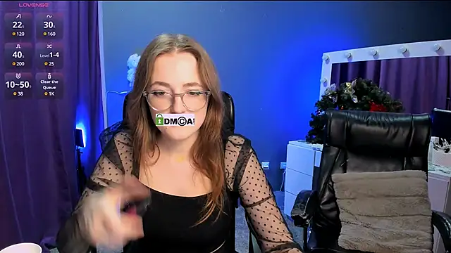 Snapshot of liana_kisses chatting on 3, 2, 2025 liana kisses online show from 3, 2, 2025