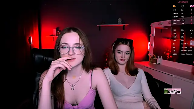 Snapshot of liana_kisses chatting on 4, 3, 2025 liana kisses online show from 4, 3, 2025