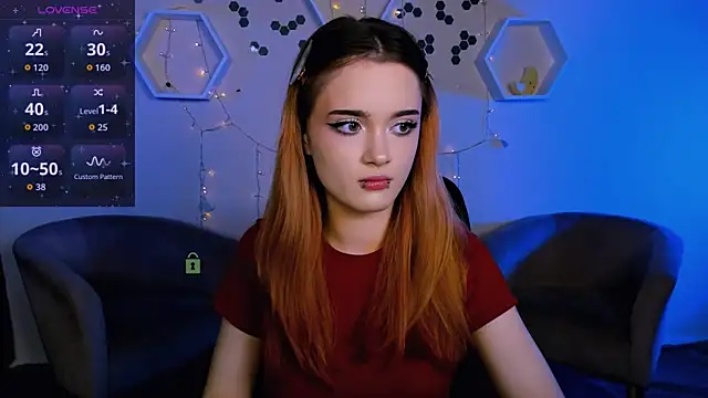 Snapshot of liana_kisses chatting on 9, 11, 2025 liana kisses online show from 9, 11, 2025