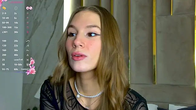 Snapshot of LeslieMines chatting on 24, 1, 2025 LeslieMines online show from 24, 1, 2025