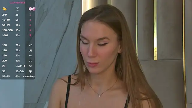 Snapshot of LeslieMines chatting on 28, 1, 2025 LeslieMines online show from 28, 1, 2025