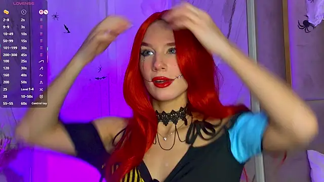 Snapshot of LeslieMines chatting on 30, 10, 2025 LeslieMines online show from 30, 10, 2025