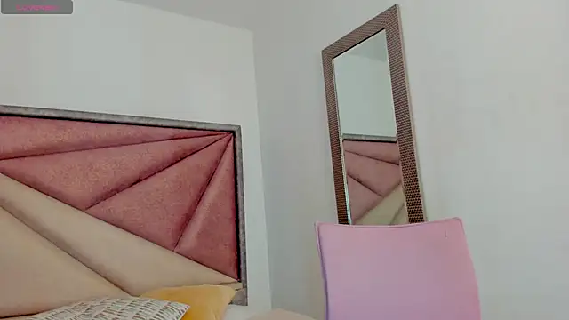 Snapshot of BarbaraKnox_ chatting on 24, 4, 2026 BarbaraKnox online show from 24, 4, 2026