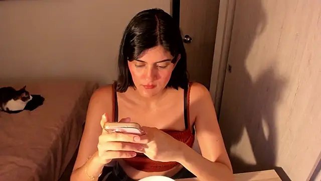 misstoya online show from 5, 7, 2026