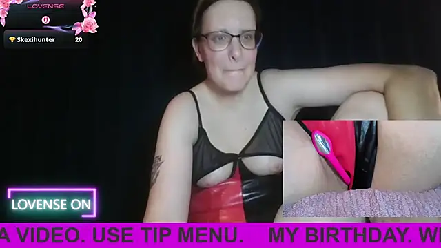 Snapshot of PernillaGirl chatting on 10, 9, 2025 PernillaGirl online show from 10, 9, 2025