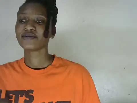 Snapshot of Pretty-emmie chatting on 14, 2, 2025 Pretty-emmie online show from 14, 2, 2025