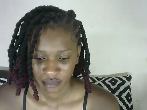 Snapshot of Pretty-emmie chatting on 25, 2, 2025 Pretty-emmie online show from 25, 2, 2025