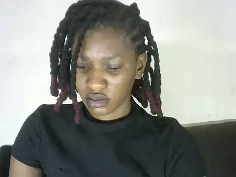 Snapshot of Pretty-emmie chatting on 5, 3, 2025 Pretty-emmie online show from 5, 3, 2025