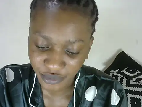 Snapshot of Pretty-emmie chatting on 8, 3, 2025 Pretty-emmie online show from 8, 3, 2025