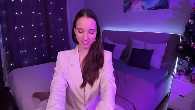 Snapshot of StaceySunny chatting on 7, 1, 2025 StaceySunny online show from 7, 1, 2025