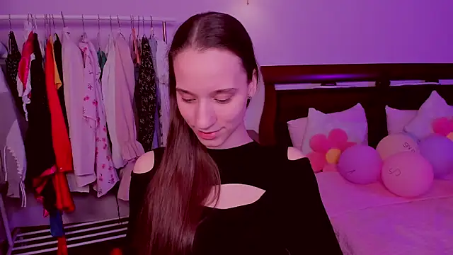 Snapshot of StaceySunny chatting on 5, 2, 2026 StaceySunny online show from 5, 2, 2026