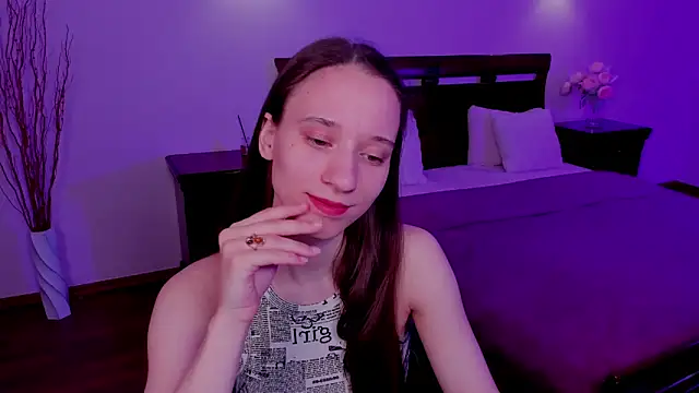 Snapshot of StaceySunny chatting on 7, 5, 2026 StaceySunny online show from 7, 5, 2026