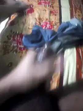 Snapshot of zakly69 chatting on 19, 12, 2025 zakly69 online show from 19, 12, 2025