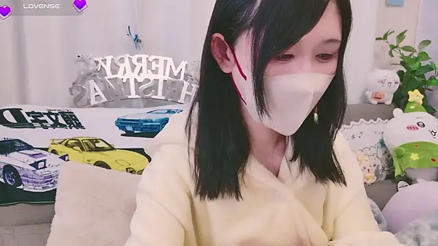 Snapshot of Conatsu chatting on 9, 12, 2024 Conatsu online show from 9, 12, 2024