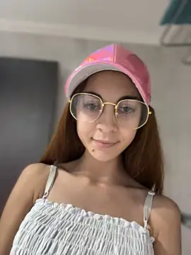 Valentcouple online show from 28, 1, 2025