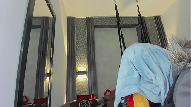 selene red  online show from 11, 1, 2026