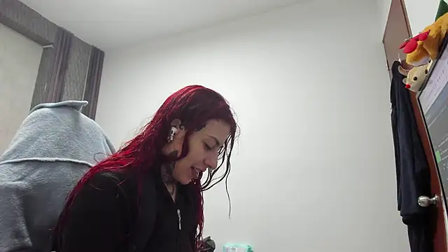 selene red  online show from 17, 3, 2026