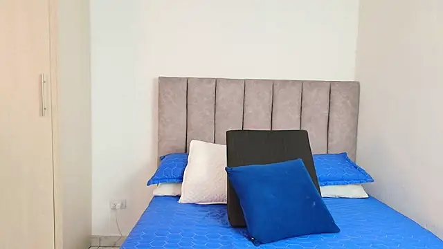 Snapshot of karina_lewis_ chatting on 15, 1, 2025 karina lewis online show from 15, 1, 2025