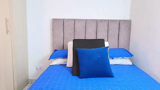 Snapshot of karina_lewis_ chatting on 17, 1, 2025 karina lewis online show from 17, 1, 2025