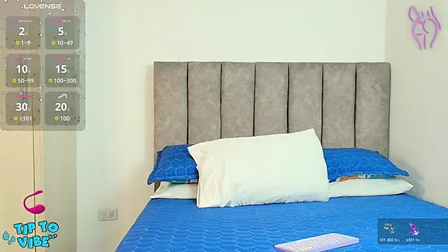 Snapshot of karina_lewis_ chatting on 21, 3, 2025 karina lewis online show from 21, 3, 2025