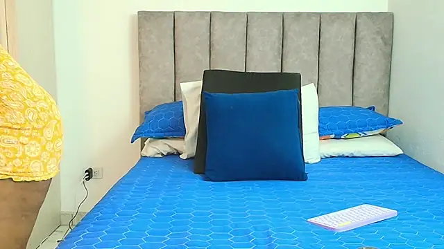 Snapshot of karina_lewis_ chatting on 9, 9, 2025 karina lewis online show from 9, 9, 2025