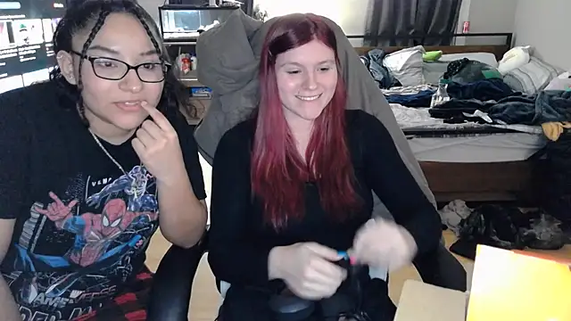 Snapshot of Elliewgfs chatting on 8, 12, 2024 Elliewgfs online show from 8, 12, 2024