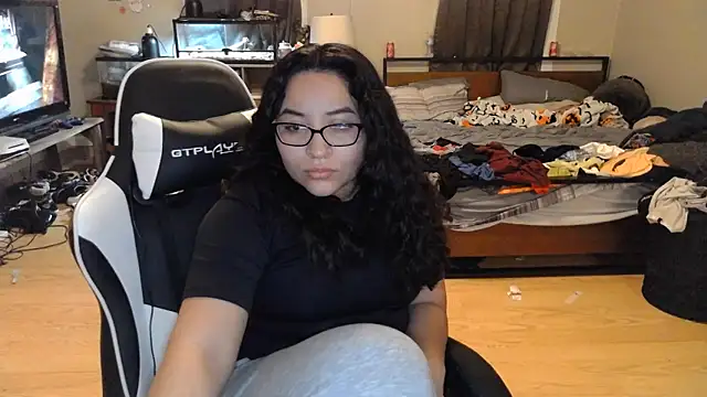 Snapshot of Elliewgfs chatting on 15, 12, 2024 Elliewgfs online show from 15, 12, 2024