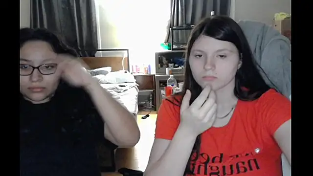 Snapshot of Elliewgfs chatting on 17, 3, 2025 Elliewgfs online show from 17, 3, 2025