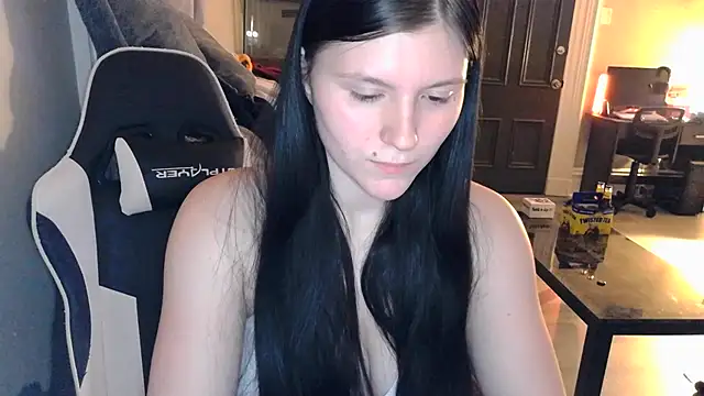 Snapshot of Elliewgfs chatting on 19, 12, 2025 Elliewgfs online show from 19, 12, 2025