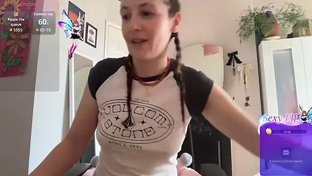 Littlelolo60 online show from 10, 2, 2026