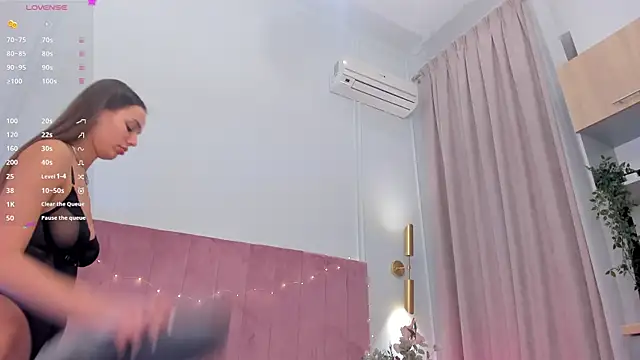 Snapshot of AprilWong chatting on 16, 1, 2025 AprilWong online show from 16, 1, 2025