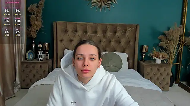 Snapshot of AprilWong chatting on 22, 2, 2025 AprilWong online show from 22, 2, 2025