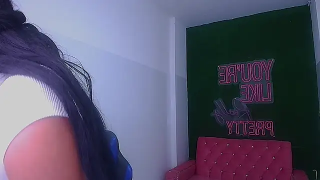 Snapshot of brenda_a_ chatting on 12, 12, 2024 brenda a online show from 12, 12, 2024