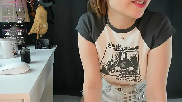 Snapshot of Kelly__bon chatting on 28, 2, 2025 Kelly bon online show from 28, 2, 2025