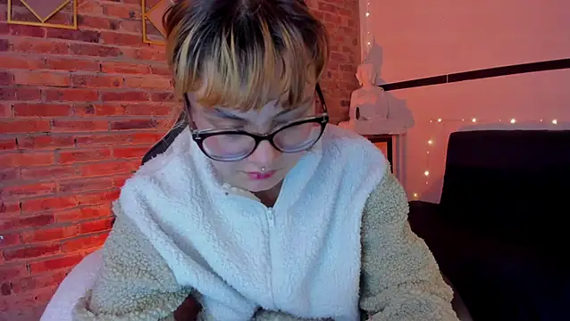 Sweet Namii online show from 18, 3, 2025