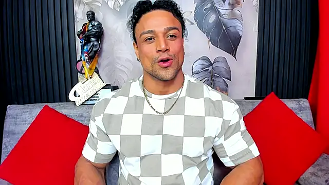 MikeEstevess online show from 26, 10, 2025