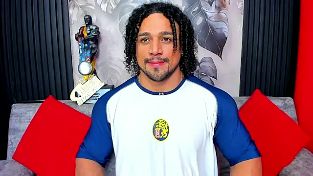 Snapshot of MikeEstevess chatting on 6, 1, 2026 MikeEstevess online show from 6, 1, 2026