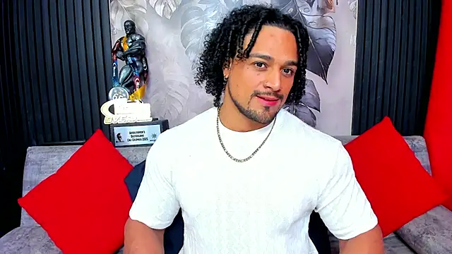 Snapshot of MikeEstevess chatting on 13, 2, 2026 MikeEstevess online show from 13, 2, 2026