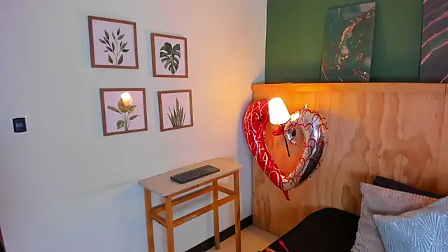 jacob-coper online show from 24, 2, 2025